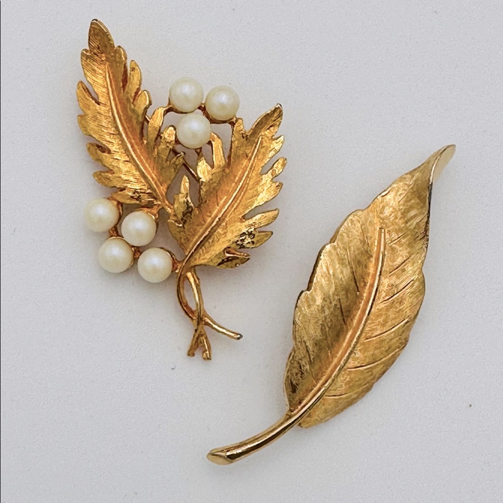 Vintage Gold Tone Brooch Faux Pearl Leaf Lot Signed DFA